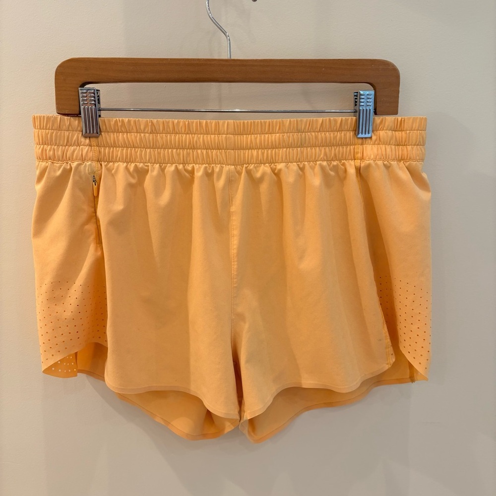 Athleta Hustle 3” Shorts